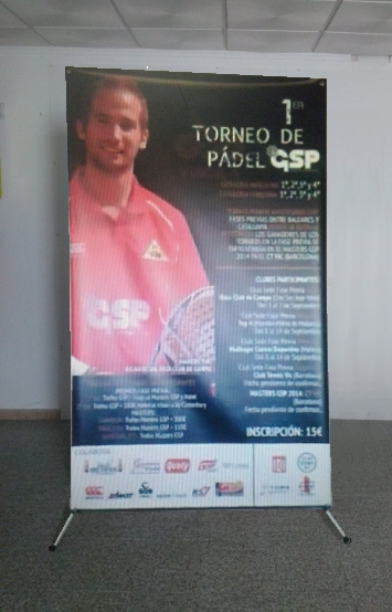 vision frontal de banner 120 x 200 cm